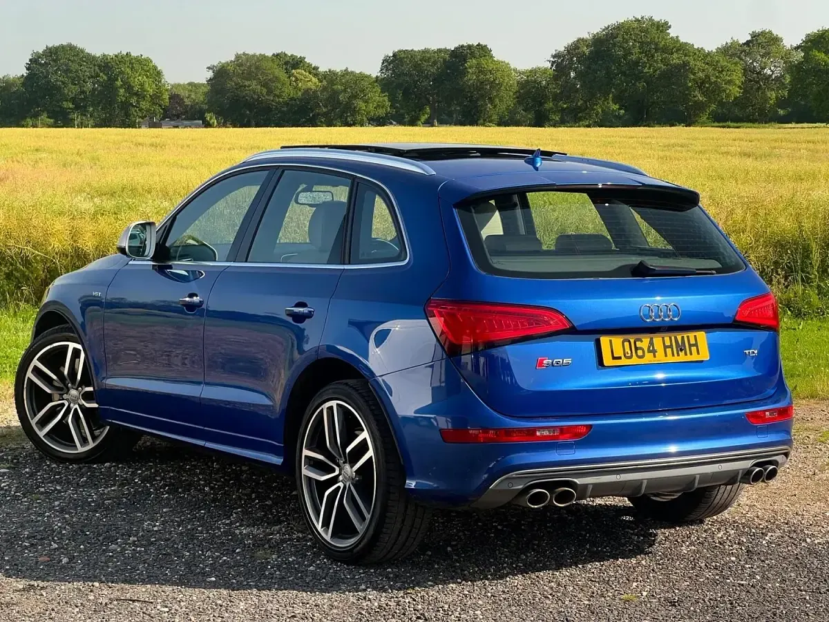 Used Audi SQ5 Exclusive 2015 Blue SUV