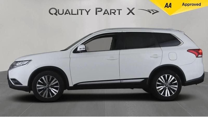 Used Mitsubishi Outlander 150 HP (110 kW) 2020 White SUV