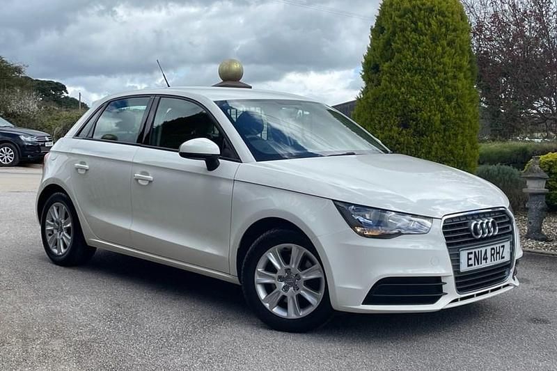 Used Audi A1 Sportback Design 105 HP (77 kW) 2014 Hatchback