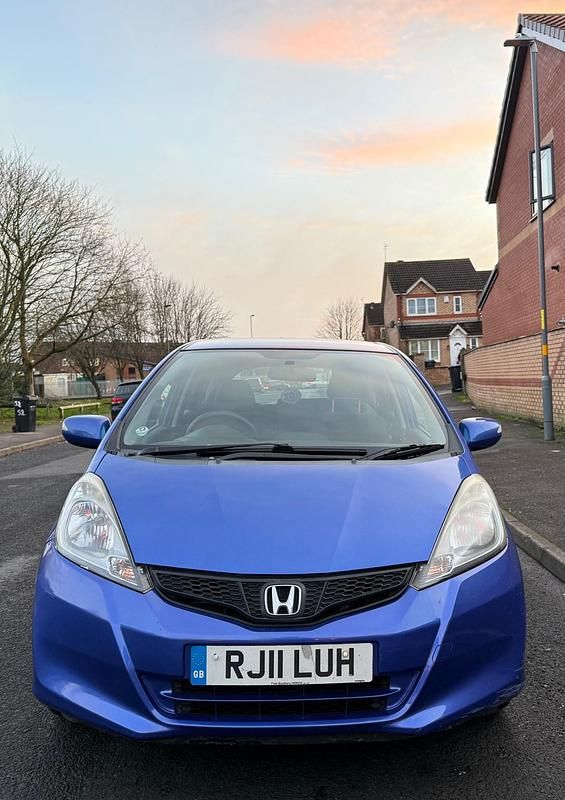 Used Honda Jazz ES 99 HP (72 kW) 2011 Blue Hatchback