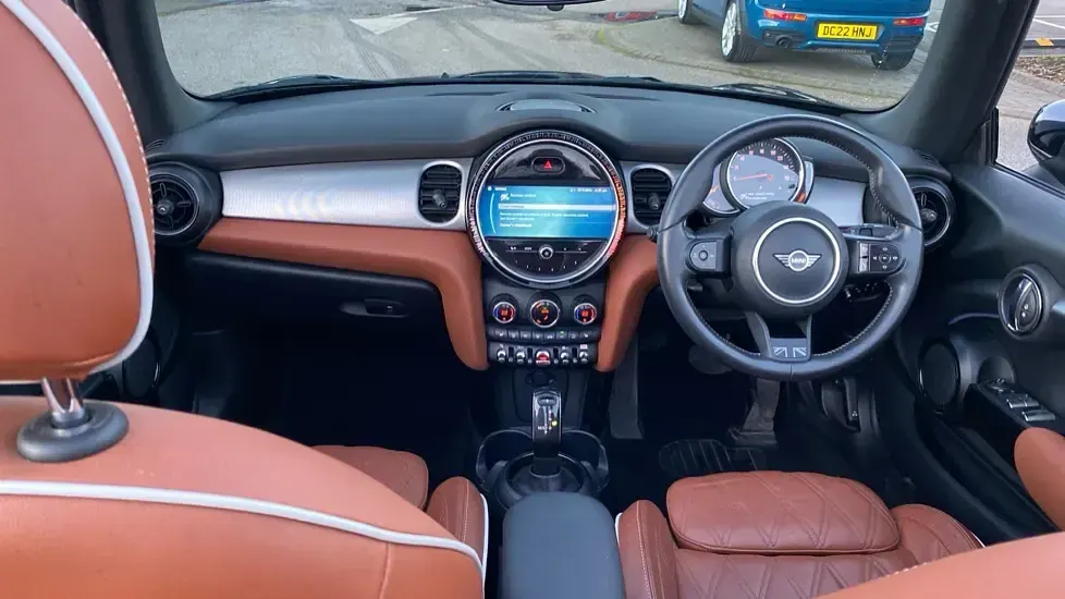 Used Mini Cooper Cabriolet Exclusive 134 HP (98 kW) 2022 Black Cabriolet