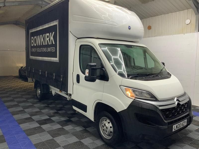 Used Citroën Relay 165 HP (121 kW) 2020 White Van