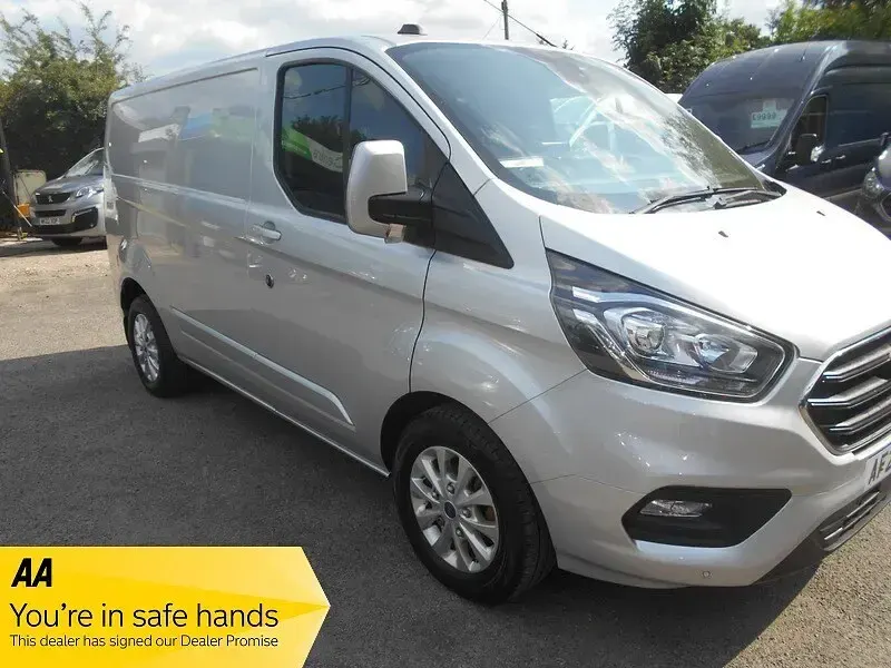 Used Ford Transit Custom Limited 130 HP (95 kW) 2020 Silver Van