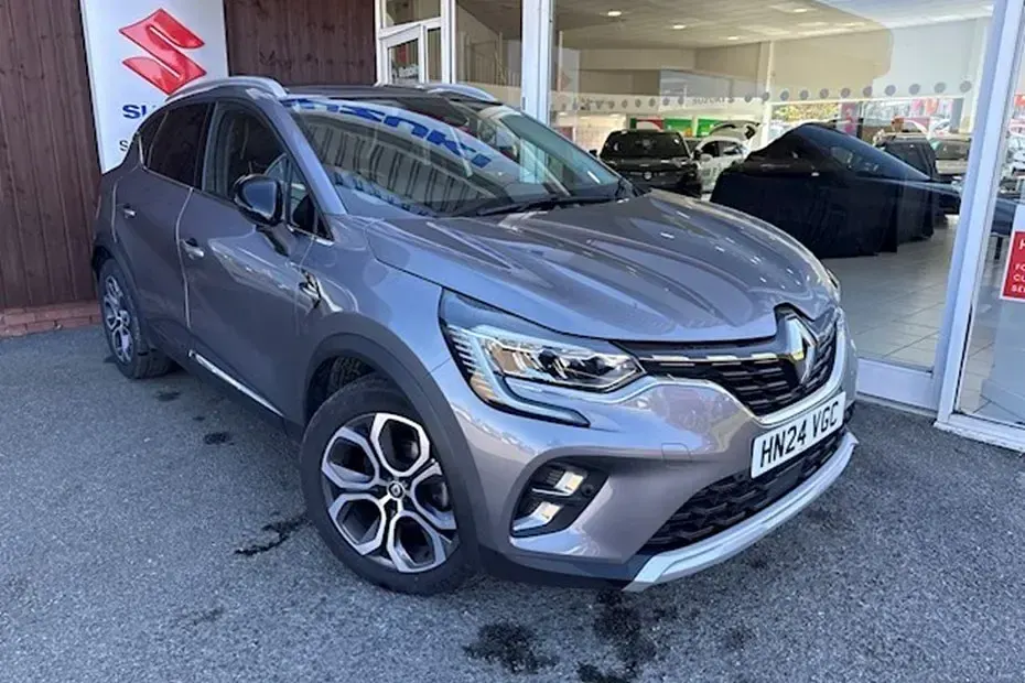 Second-hand Renault Captur Techno 91 CP (66 kW) 2024 Gri SUV