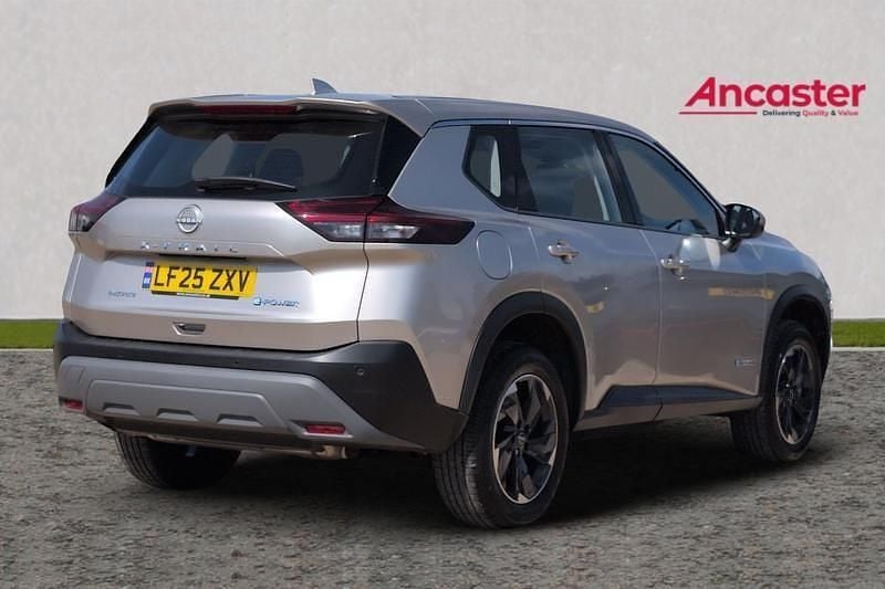 New Nissan X-Trail Acenta Premium 204 HP (150 kW) 2025 Champagne silver SUV