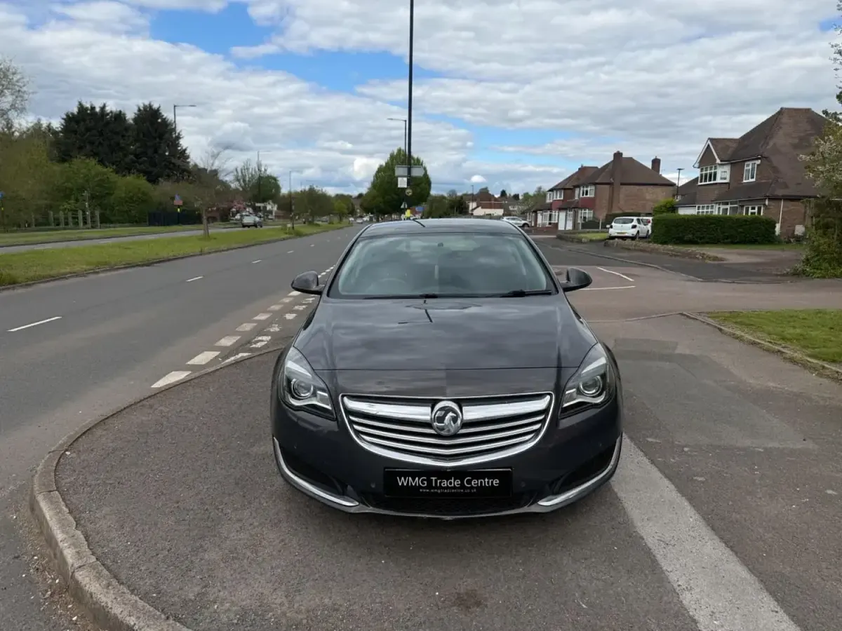 Used Vauxhall Insignia 163 HP (119 kW) 2014 Grey Hatchback