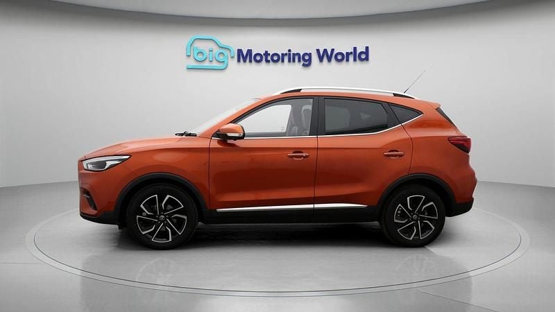 Used MG ZS Exclusive 111 HP (81 kW) 2023 Orange SUV