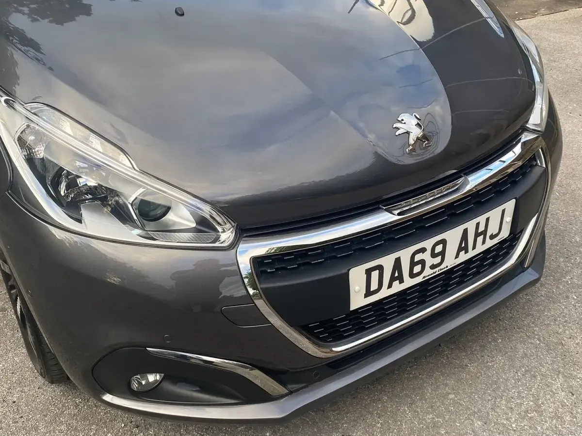 Used Peugeot 208 S 82 HP (60 kW) 2019 Grey Hatchback