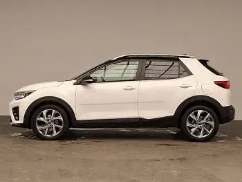 Used Kia Stonic GT-Line S 118 HP (86 kW) 2023 White SUV