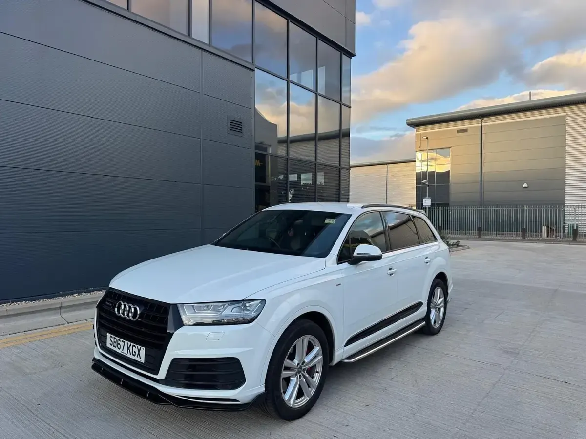 Used Audi Q7 S-Line 214 HP (157 kW) 2017 White SUV