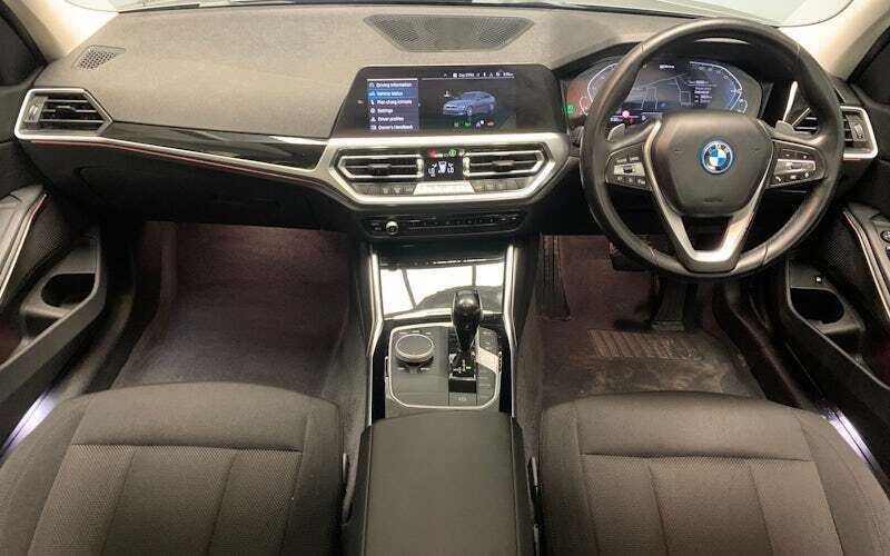 Used 2022 BMW 330e Sedan | £17,917 (Super price) - Image 1/3