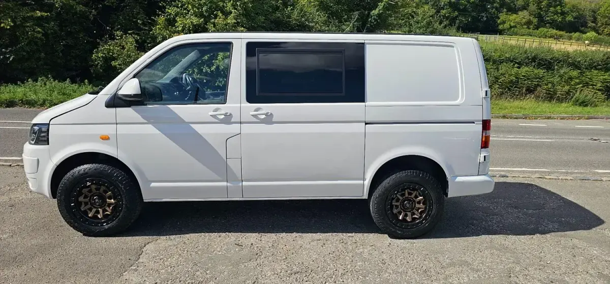 Second-hand VW Transporter 104 CP (76 kW) 2006 Alb Van