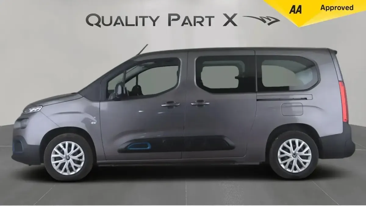 Used Citroën e-Berlingo Feel 100 kW (136 HP) 2023 Grey MPV