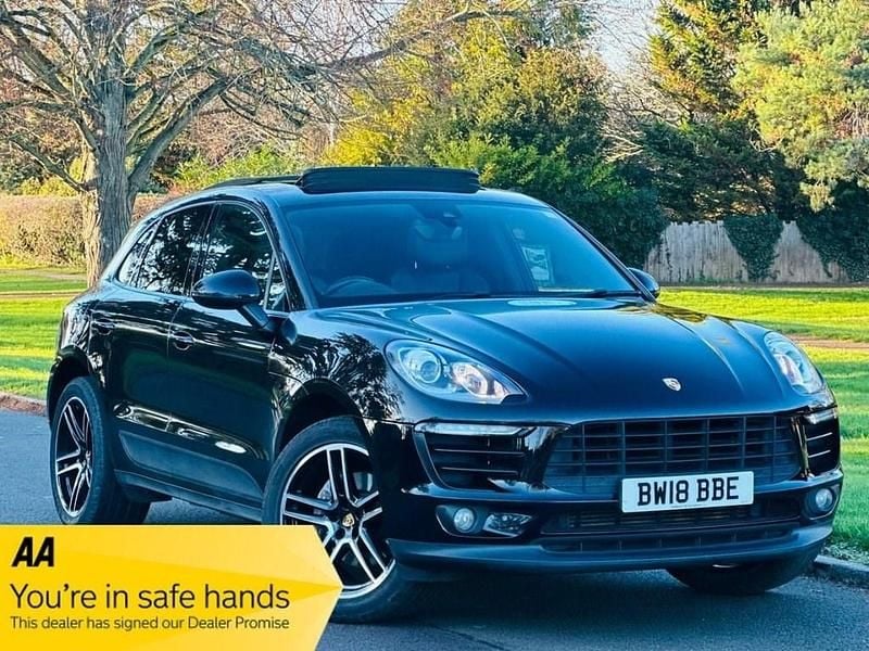 Black Used 2018 Porsche Macan SUV | £23,990 (Super price) - Image 1/4