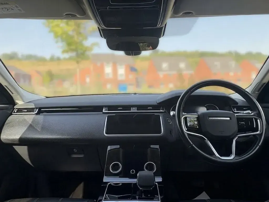 Used Land Rover Range Rover Velar S 204 HP (150 kW) 2021 Black SUV