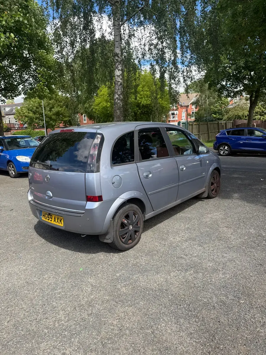 Used Vauxhall Meriva Active 2009 Silver MPV
