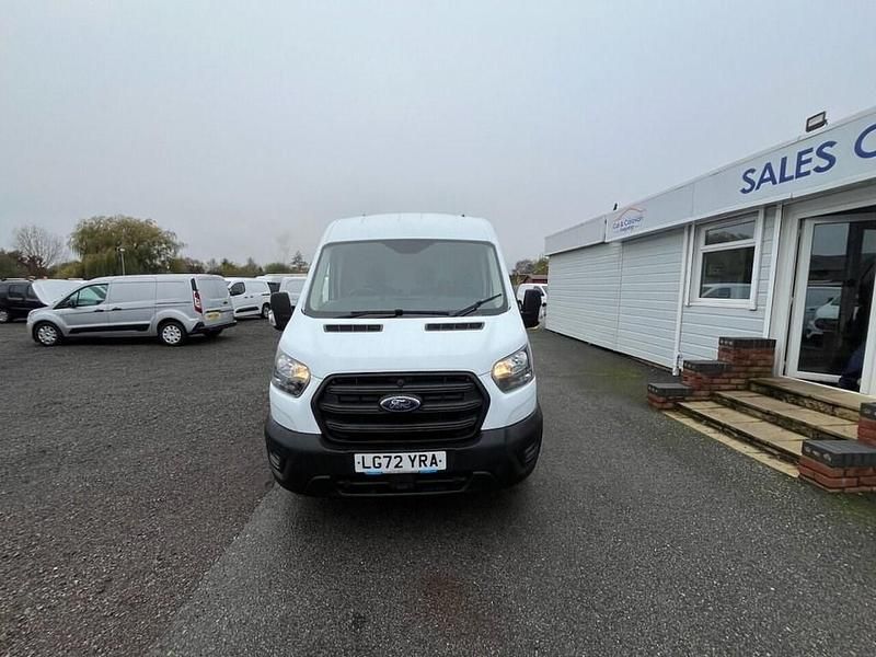 Usado Ford Transit S 130 HP (95 kW) 2022 Branco Van