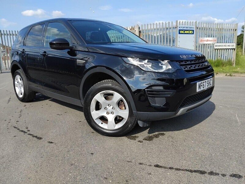 Black Used 2017 Land Rover Discovery Sport SE SUV | £9,495 (Super price) - Image 1/4