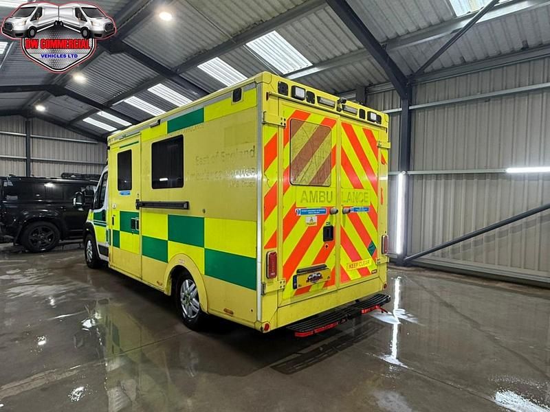 Used Fiat Ducato 180 HP (132 kW) 2019 Yellow Van