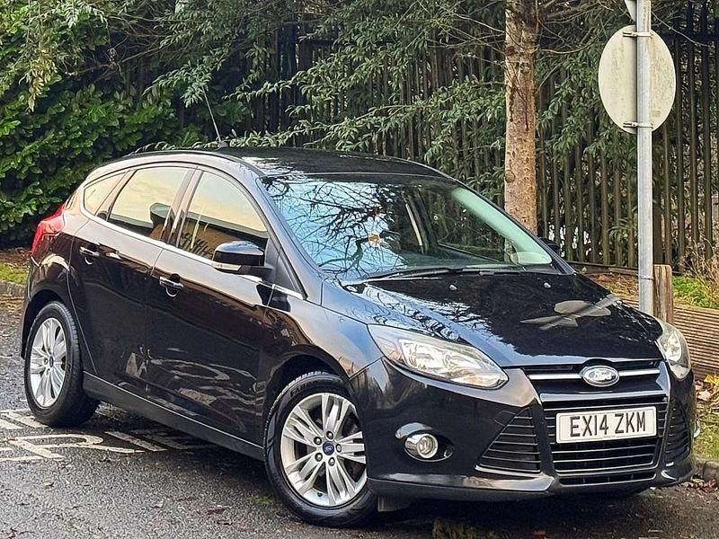 Black Used 2014 Ford Focus Titanium Hatchback | £5,695 (Fair price) - Image 1/4