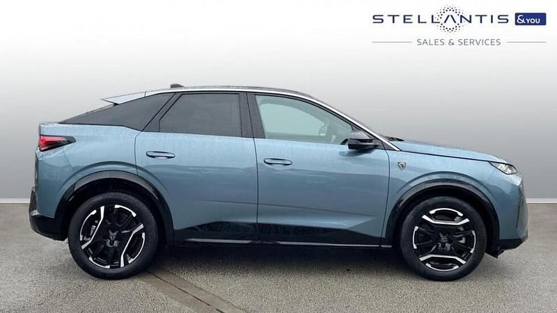 Blue Used 2025 Peugeot e-3008 GT SUV | £25,070 (Fair price) - Image 1/4