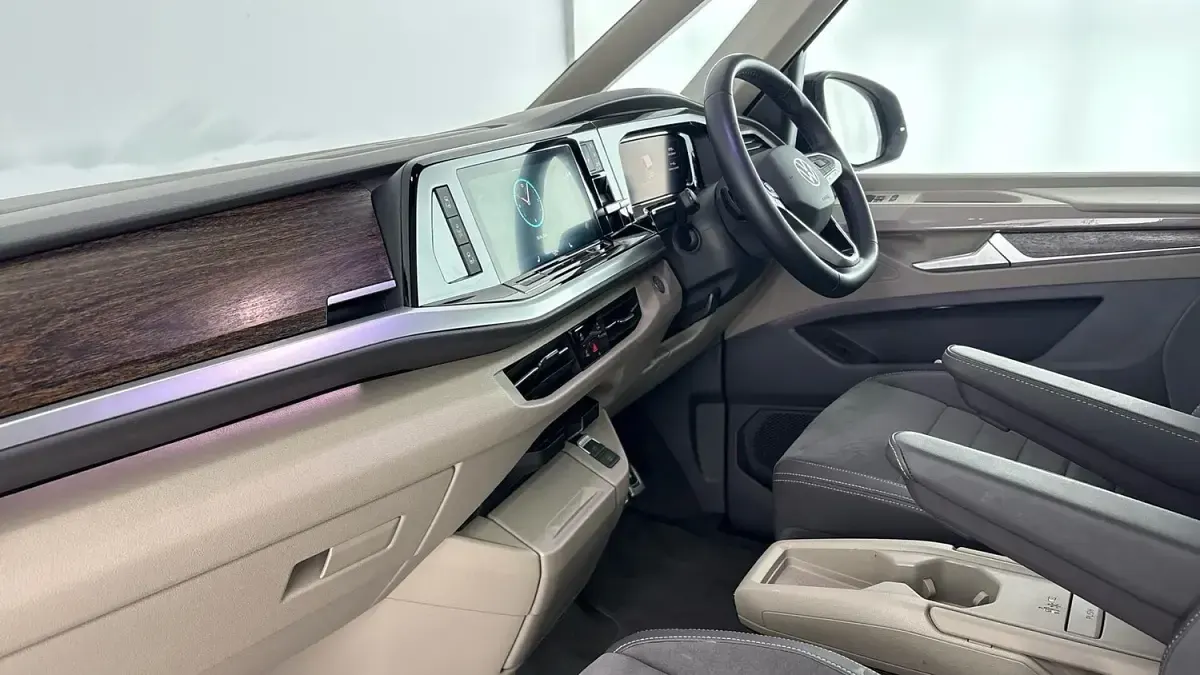 Used VW Multivan Style 204 HP (150 kW) 2025 Black MPV