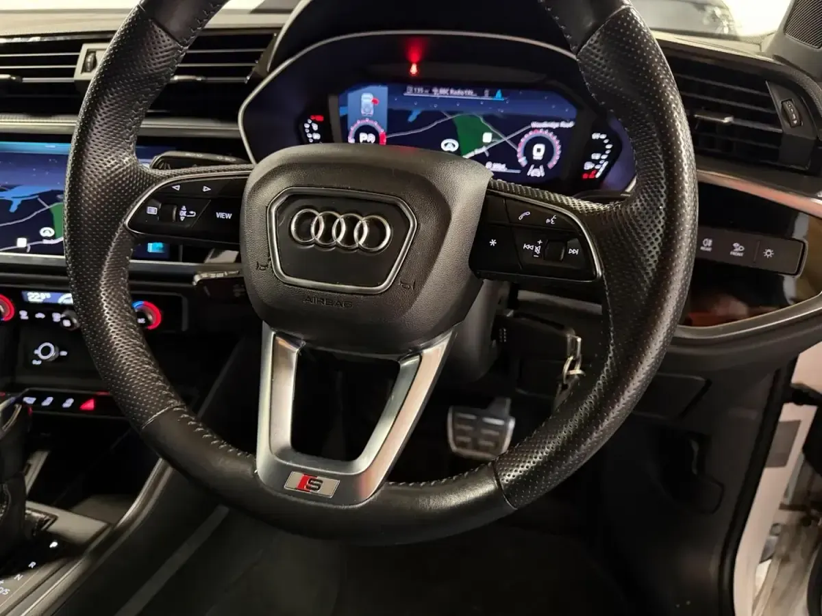 Used Audi Q3 S-Line 150 HP (110 kW) 2019 White SUV