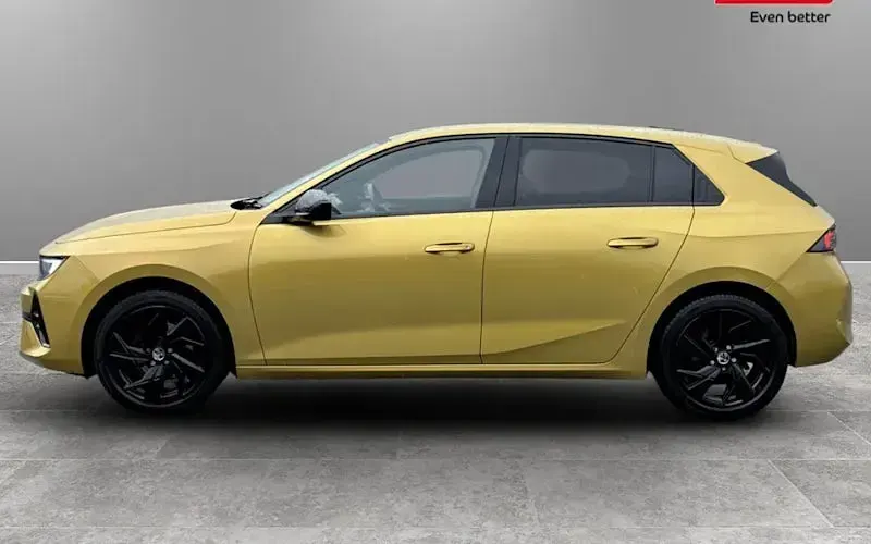 Used Vauxhall Astra 131 HP (96 kW) 2026 Hatchback
