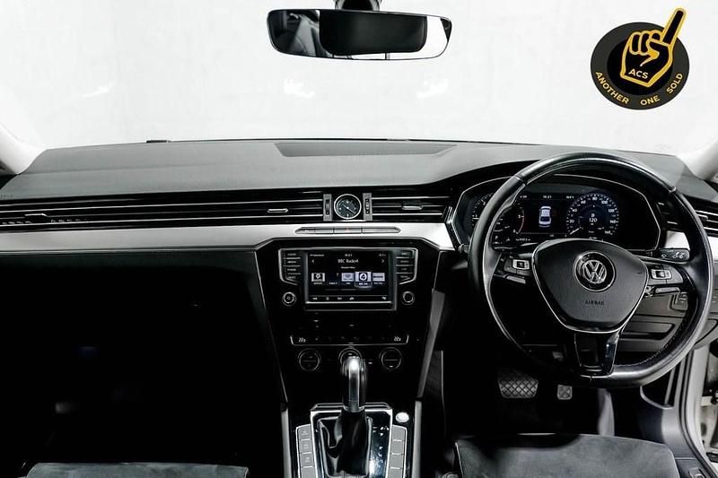 Usado VW Passat GT 2017 Prateado Sedan