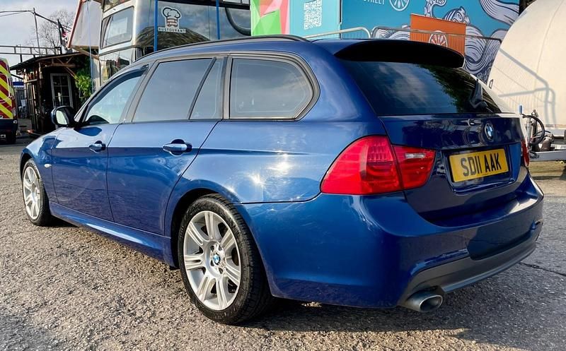 Used BMW 318 M Sport 141 HP (103 kW) 2011 Blue Estate