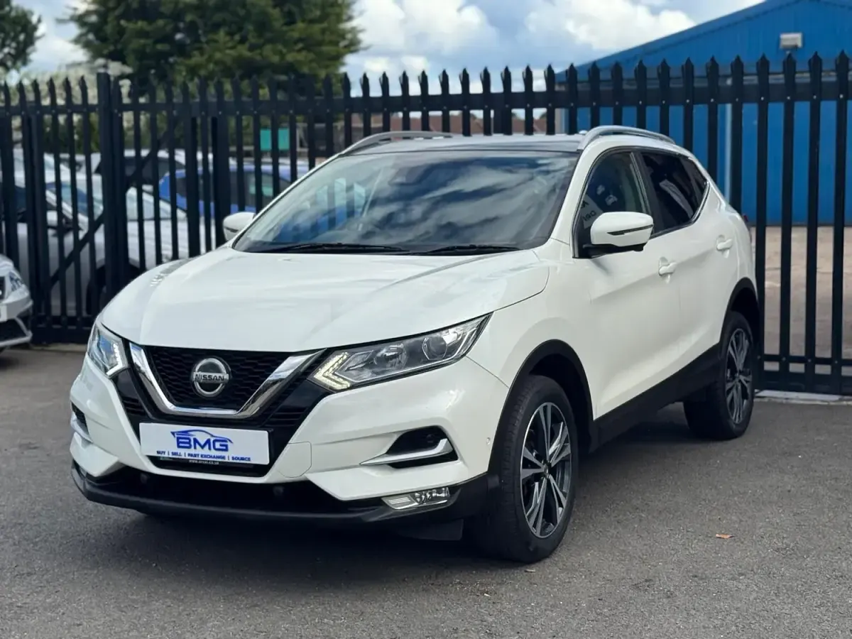 Used Nissan Qashqai N-Connecta 150 HP (110 kW) 2019 White SUV