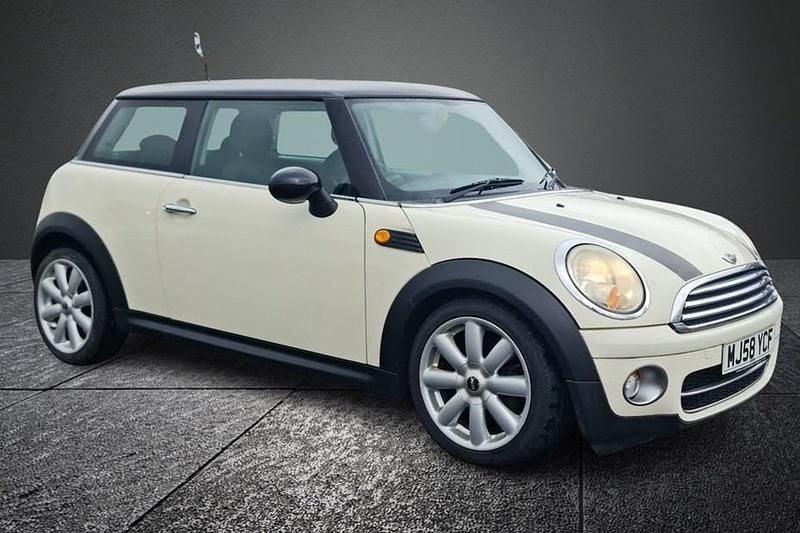 White Used 2009 Mini Cooper D Hatch Hatchback | £1,690 (Good price) - Image 1/1