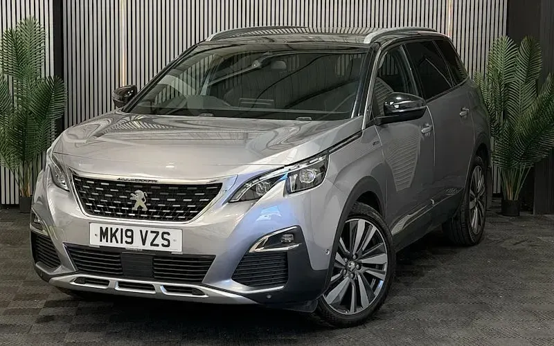 Used Peugeot 5008 Premium 131 HP (96 kW) 2019 SUV