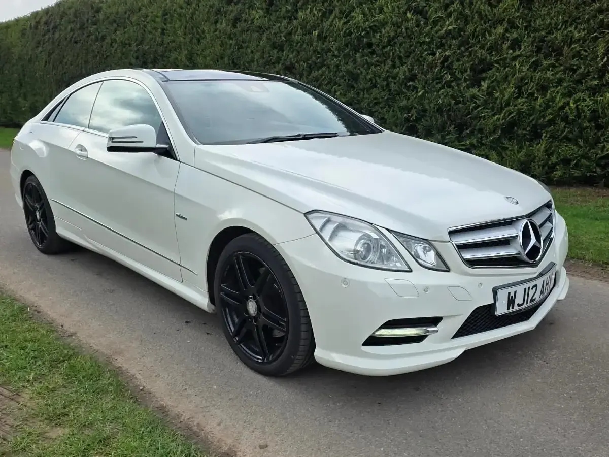 Begagnad Mercedes E350 265 HK (194 kW) 2012 Vit Sportkupé