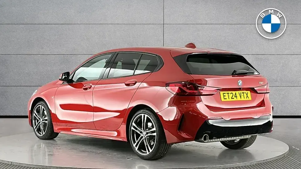 Usado BMW 118 M Sport 134 HP (98 kW) 2024 Vermelho Citadino