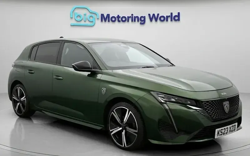 Used Peugeot 308 GT 131 HP (96 kW) 2023 Hatchback