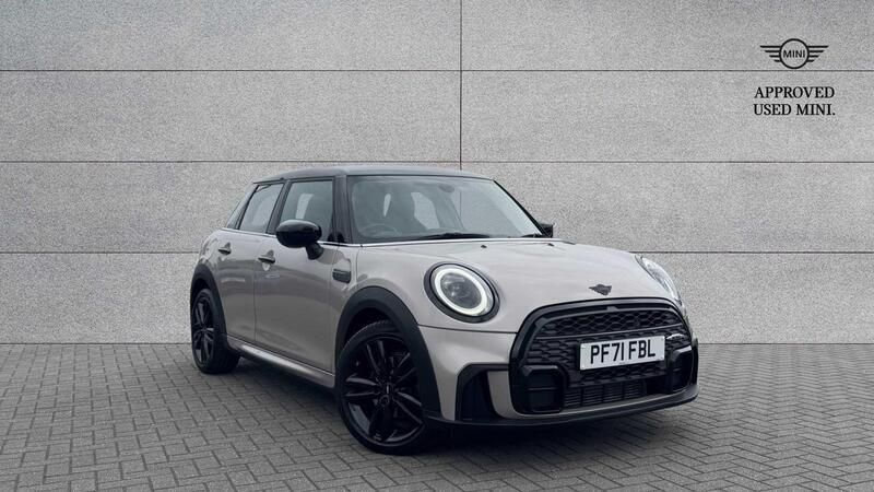 Grey Used 2022 Mini Cooper Hatch Hatchback | £18,066 (A bit pricey) - Image 1/4