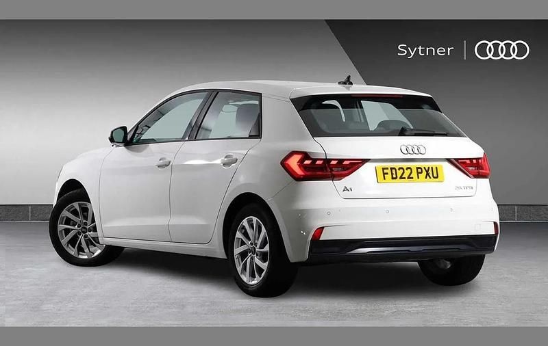 Used Audi A1 Sport 94 HP (69 kW) 2022 White SUV