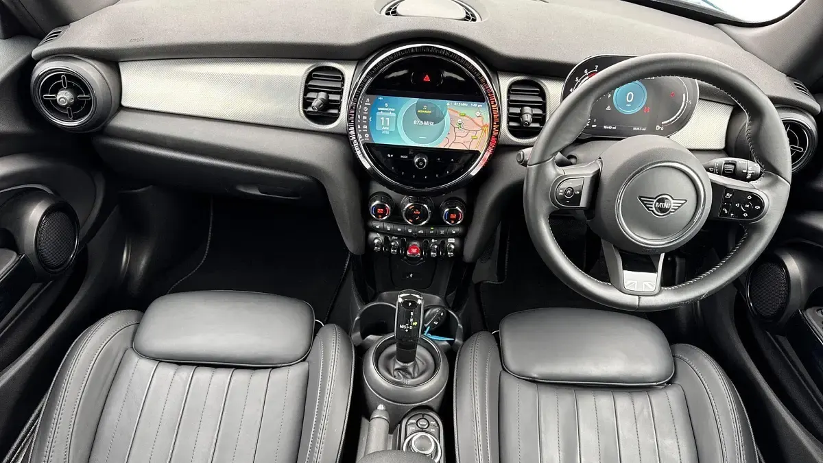 Used Mini Cooper Exclusive 136 HP (100 kW) 2021 Blue Hatchback