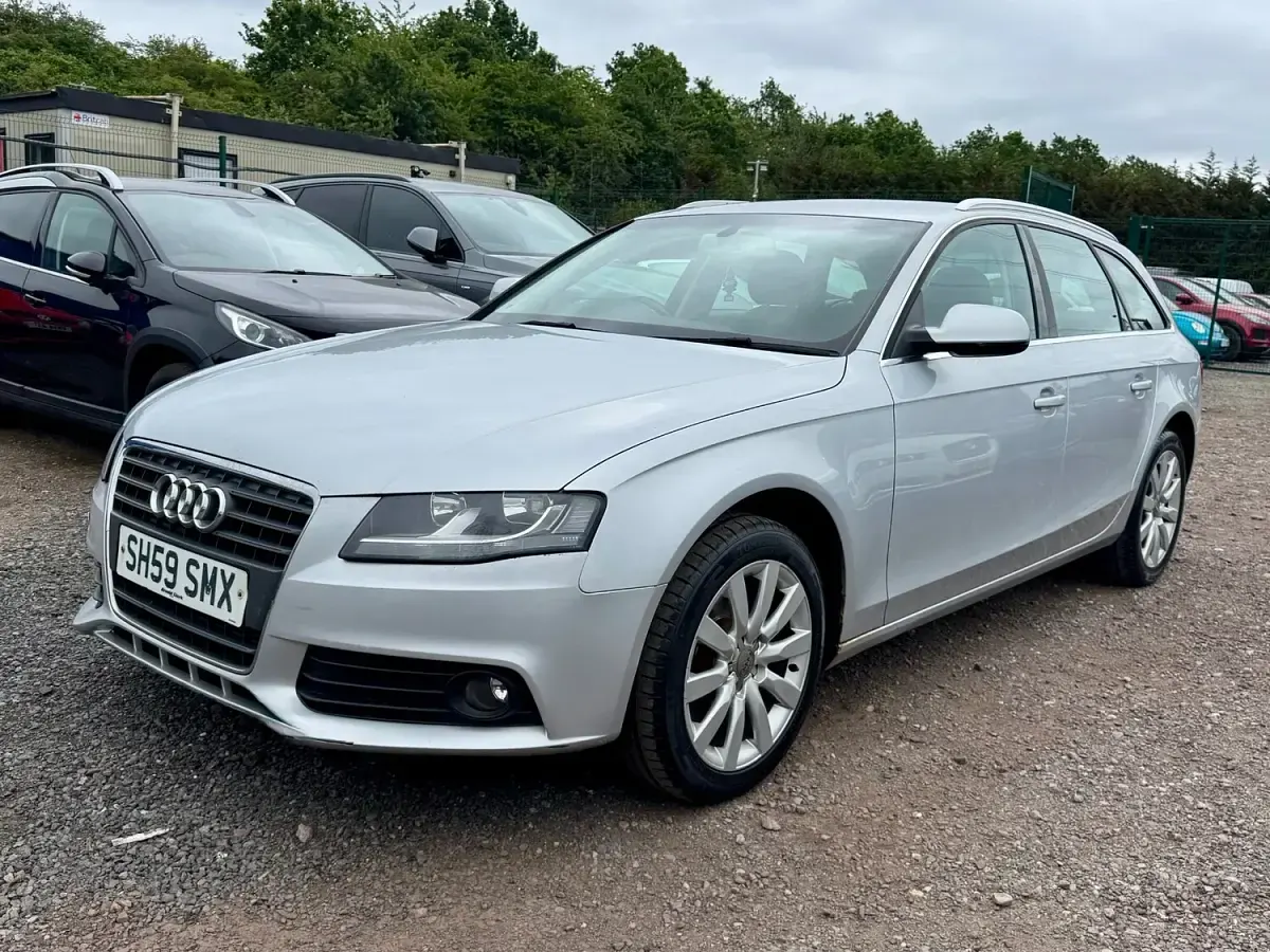 Used Audi A4 160 HP (117 kW) 2009 Silver Estate