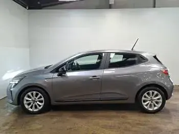 Used Renault Clio Evolution 90 HP (66 kW) 2024 Grey Hatchback