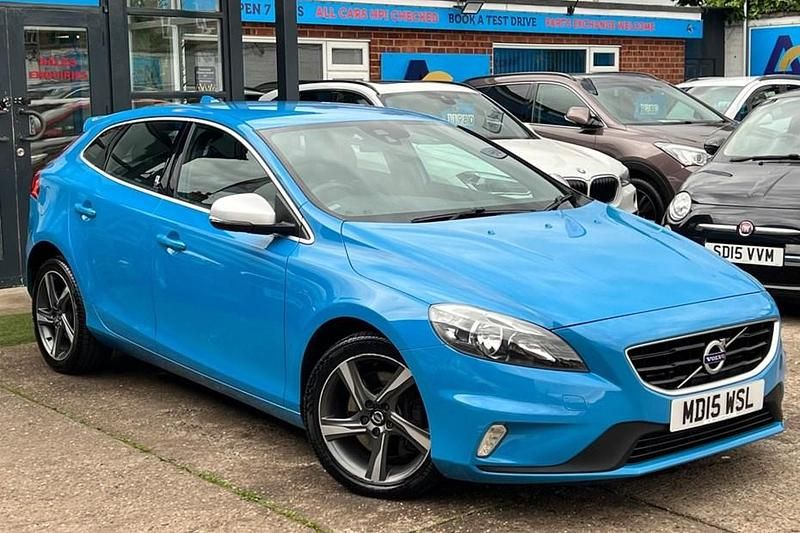 Used 2015 Volvo V40 R-Design Estate | £6,280 (Good price) - Image 1/1