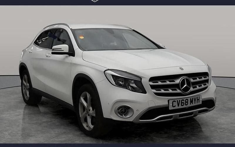Used 2019 Mercedes GLA200 Executive SUV | £12,990 (Good price) - Image 1/2
