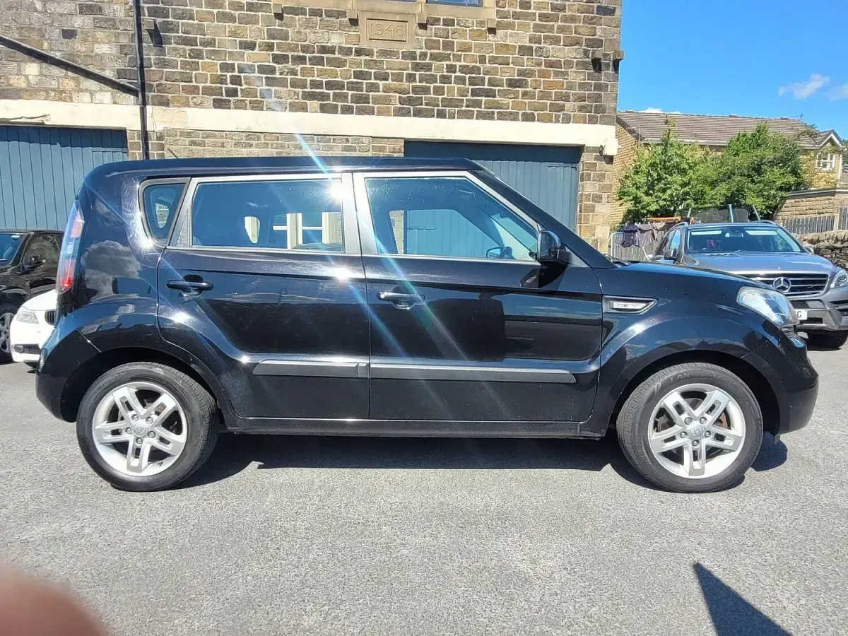 Used Kia Soul 126 HP (92 kW) 2011 Black SUV