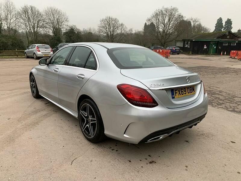 Begagnad Mercedes C220 AMG line 2019 Silver Sedan