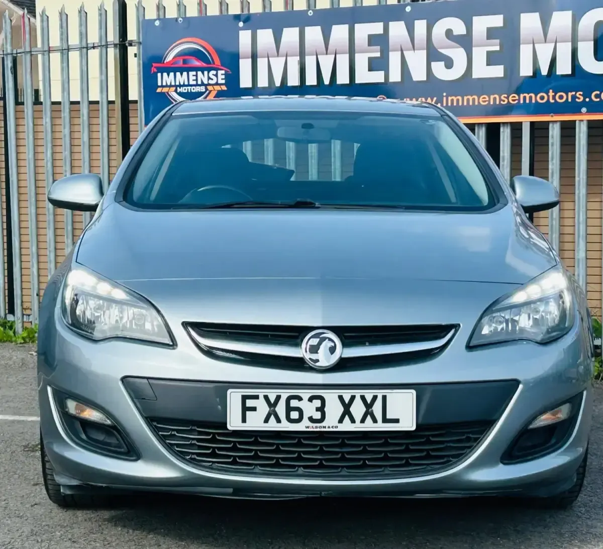 Begagnad Vauxhall Astra 2013 Silver Halvkombi