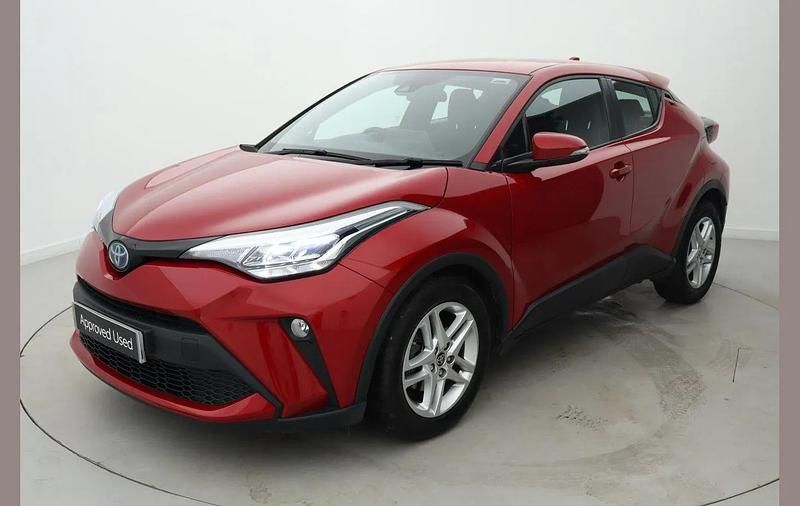 Used Toyota C-HR 120 HP (88 kW) 2023 Red SUV