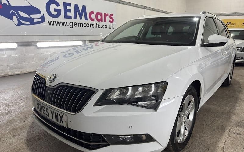Used Skoda Superb Business Line 150 HP (110 kW) 2016 White Estate