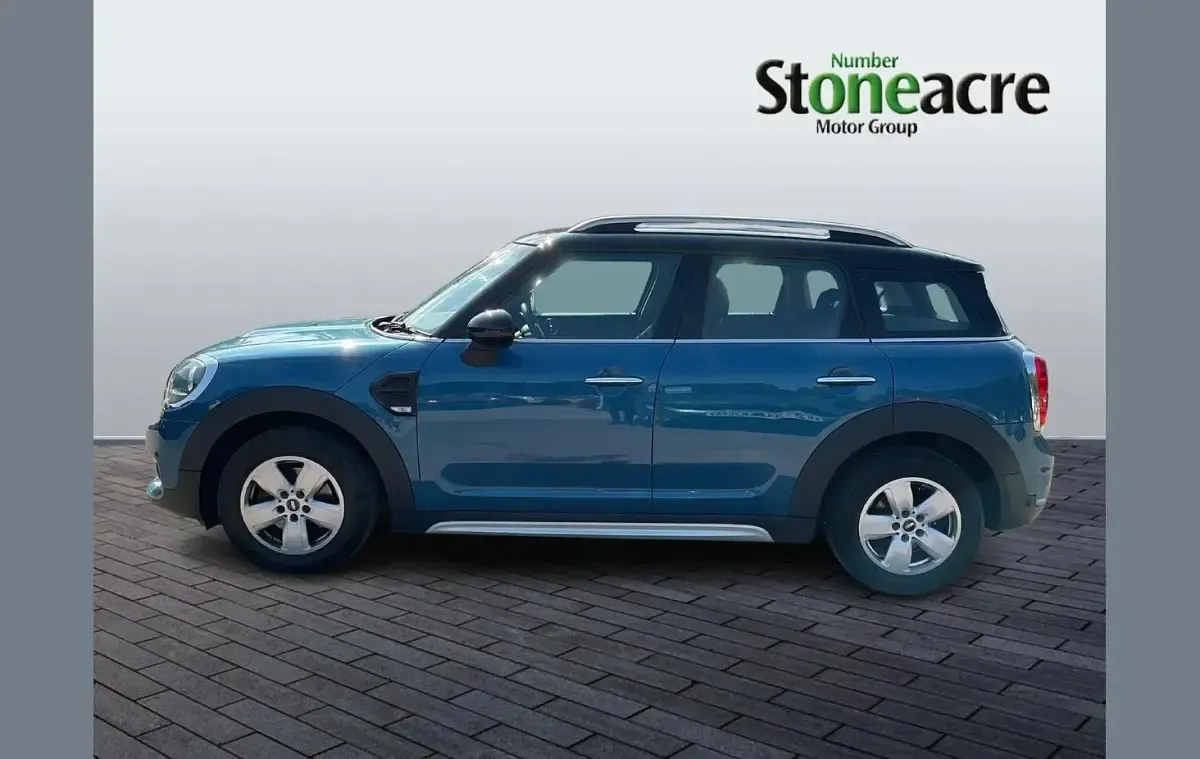 Used Mini Cooper Countryman 134 HP (98 kW) 2018 Blue SUV