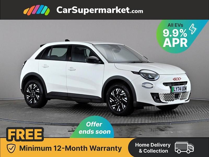 White Used 2025 Fiat 600 Red Hatchback | £17,697 (Super price) - Image 1/3